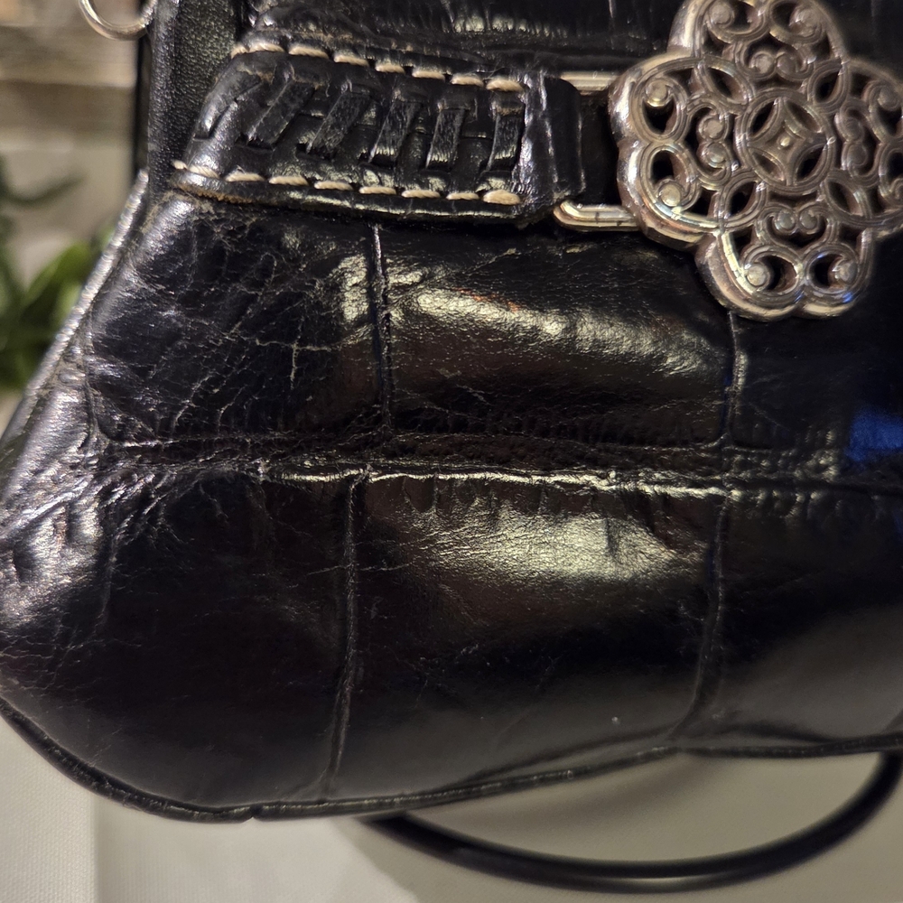 Brighton Black Croc Embossed Leather Kiss Lock Coin Elegant Black Leather Clutch - Picture 3 of 12